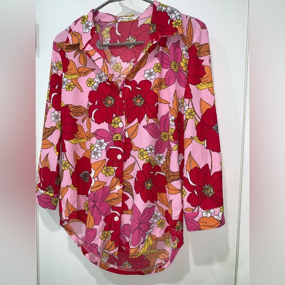 SOLD Floral print button down shirt size M - Picture 2 of 7